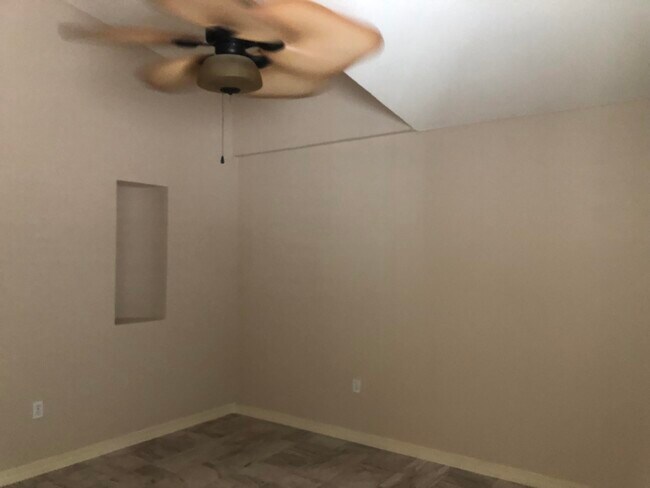 Building Photo - 6216 Lovebird Ln