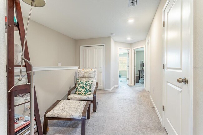 Building Photo - 23265 Willow Glen Way