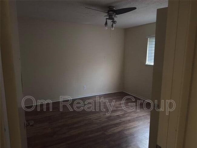 Building Photo - 7107 Briarfield Dr