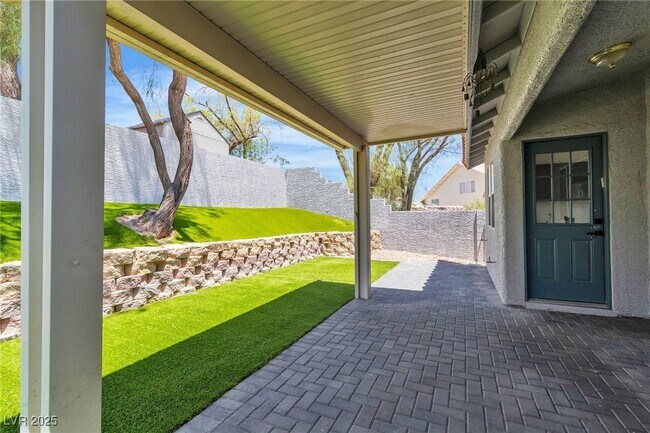 Building Photo - 1763 Summerwood Cir