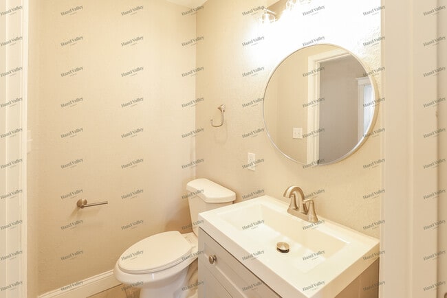 Building Photo - 3803 Wayne Ave