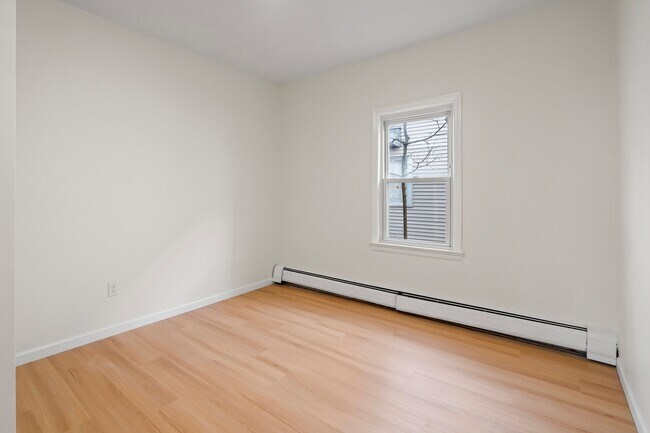 Building Photo - 39 Marley Ave