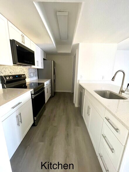 Building Photo - 1252 SE 8th St