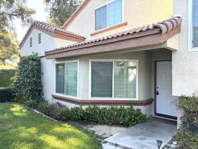 Building Photo - 14349 El Contento Ave