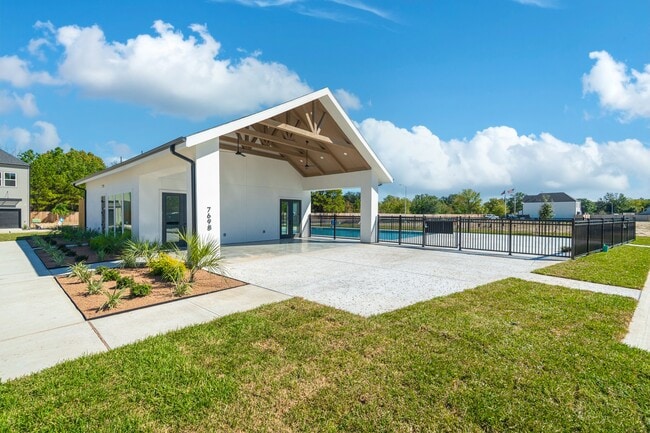 Building Photo - 7707 Inwood Grv Ln