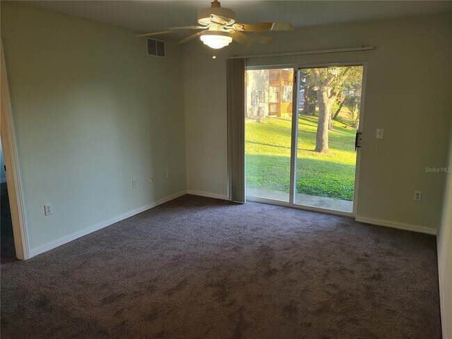 Building Photo - 6750 Moonglow Dr