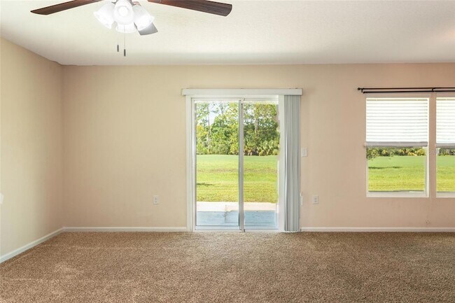 Building Photo - 131 Fairway Ct