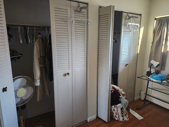 Building Photo - 1643 Cambridge St