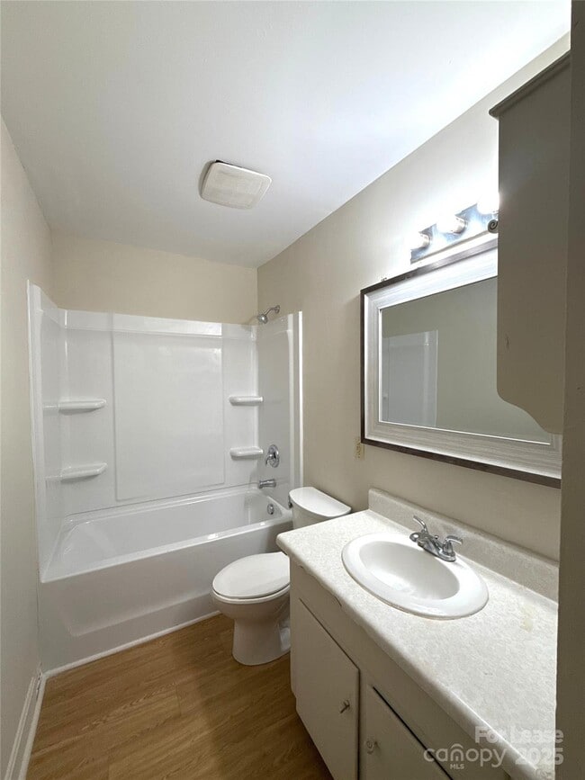 Building Photo - 4409 Brooktree Dr