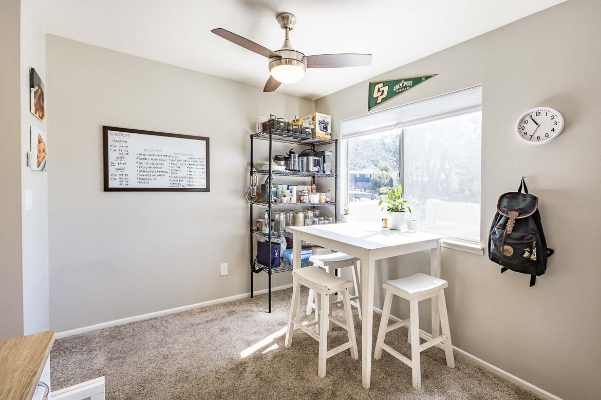 Building Photo - 1750 Prefumo Canyon Rd