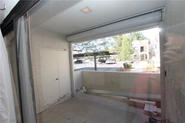 Building Photo - 4872 Nara Vista Way