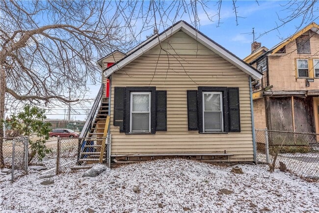 Building Photo - 14917 Darwin Ave