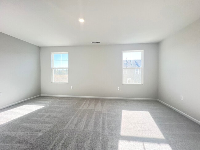 Building Photo - 1988 Rosedale Rdg Ave