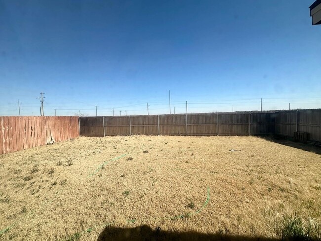 Building Photo - 4 Bedroom 2 Bathroom Property Ready to Rent!