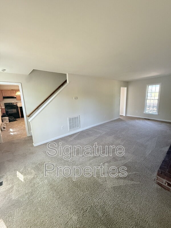 Building Photo - 5201 Hallmark Dr