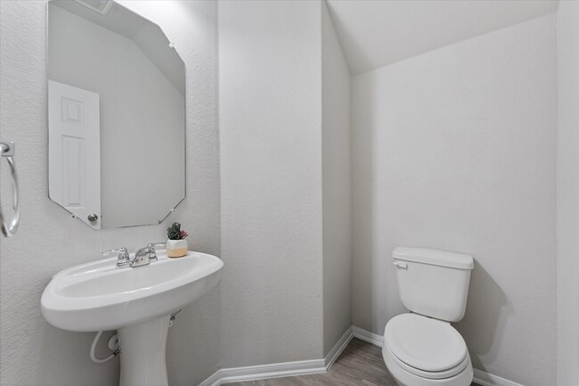 Building Photo - 3210 Lotus Blossom St