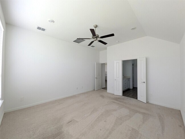 Building Photo - 14601 Little Water Dr