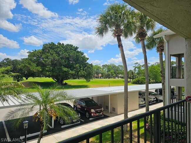 Building Photo - 460 Fox Haven Dr