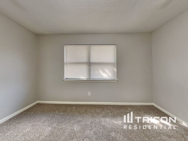 Building Photo - 7315 Rancho Mission Drive Houston TX