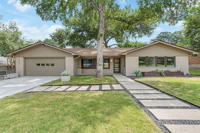 Building Photo - 2502 Spring Creek Dr