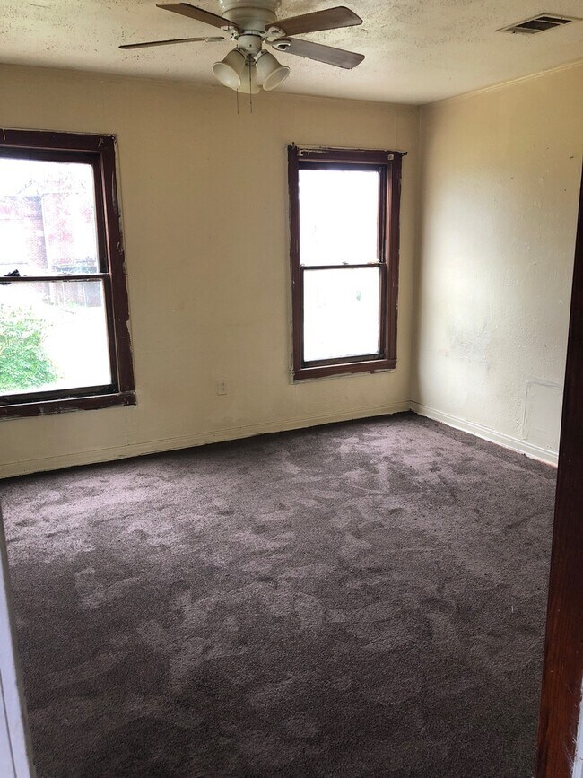 Building Photo - Section 8 Approved