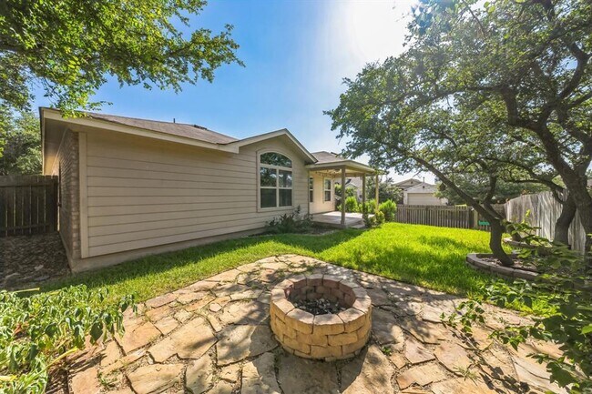 Building Photo - Great 4 bedroom in Cedar Park