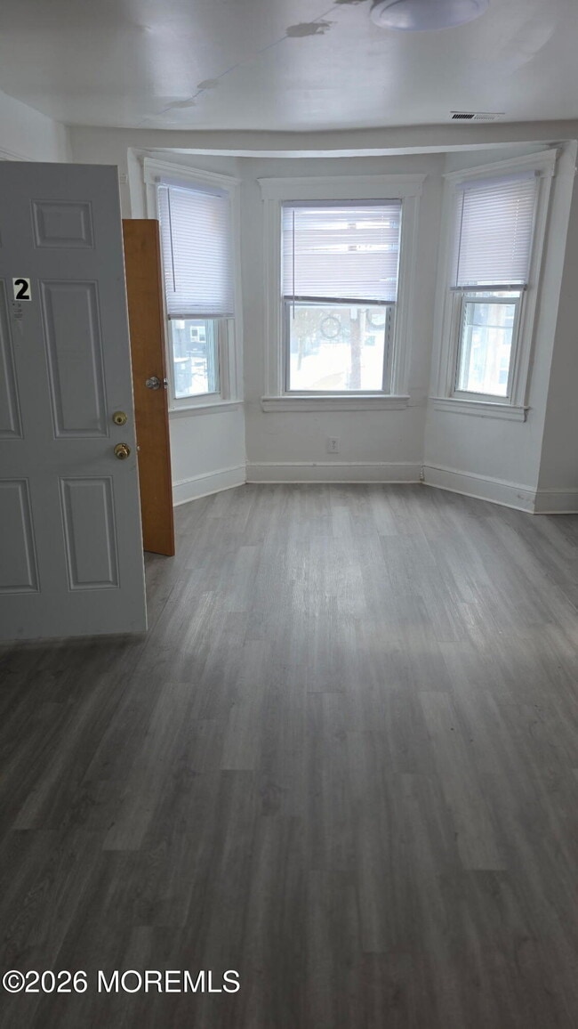 Building Photo - 21 Atkins Ave