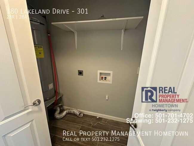 Building Photo - 180 Lakeland Dr