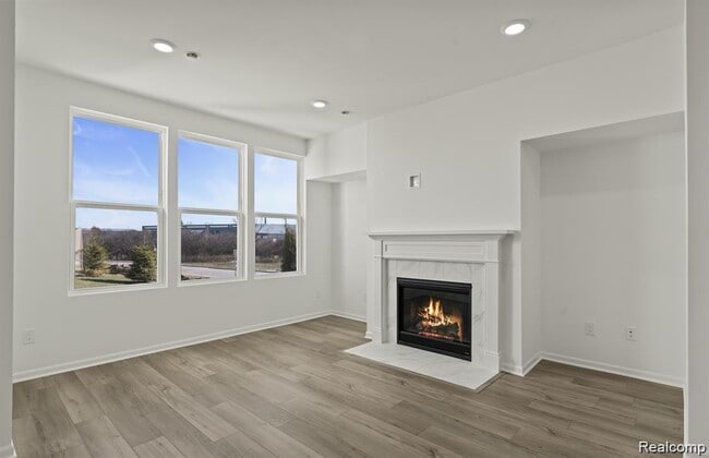 Building Photo - 5570 E Spaniel Dr