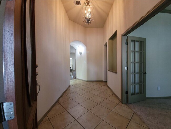 Building Photo - 10028 Lisi Anne Dr