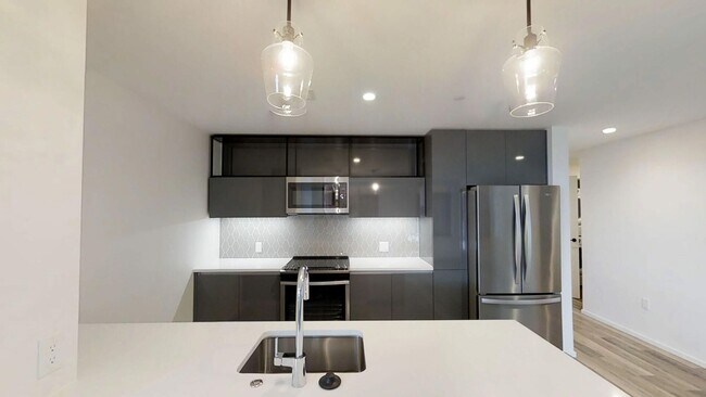 Building Photo - 345 Harrison Ave