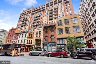 Building Photo - Penn Quarter Spacious One Bedroom W/Privat...