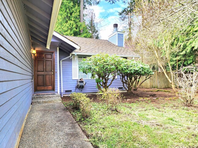 Building Photo - 2 Bedroom / 2 Bath Home in Everett