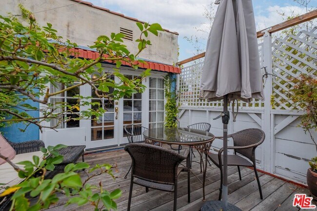 Building Photo - 8318 4th St