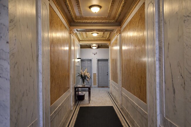 Building Photo - Mercer Arms Apartments