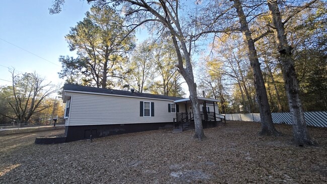 Building Photo - 77 3rd St