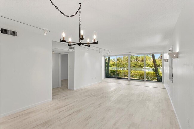 Building Photo - 6700 Gulf of Mexico Dr