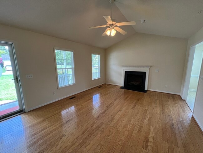 Building Photo - 87 Willow Pond Ct