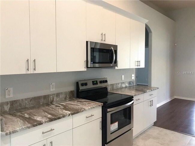 Building Photo - 1934 Abbey Ridge Dr