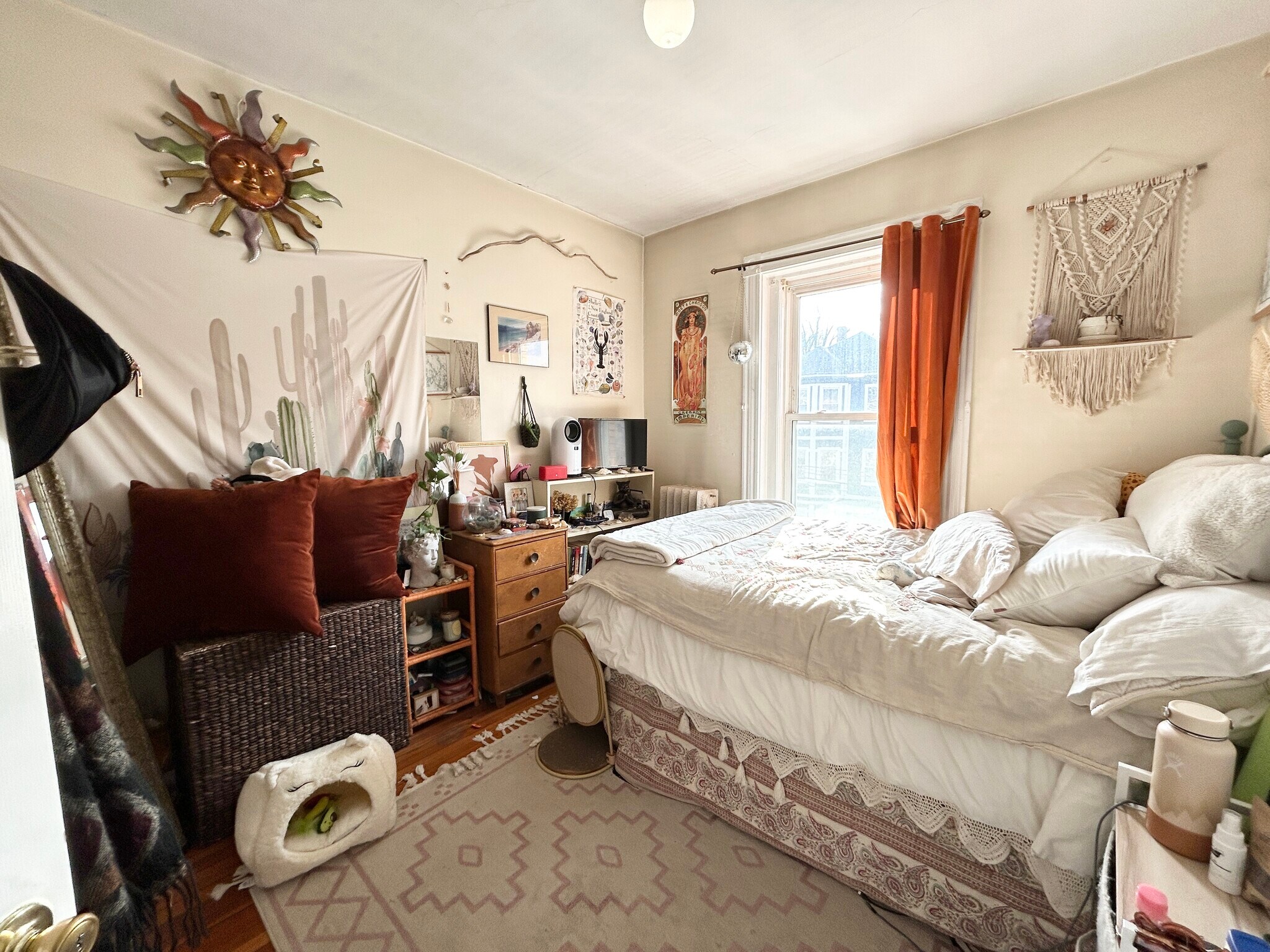 Building Photo - 96 Calumet St