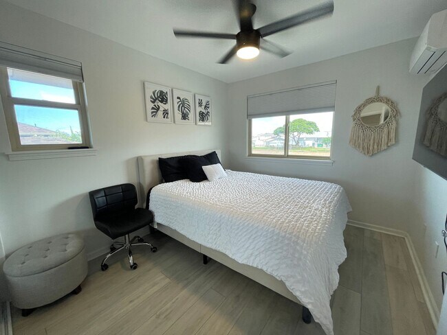 Building Photo - Fully Furnished 3 Bedroom/2.5 Bath Kahoma ...