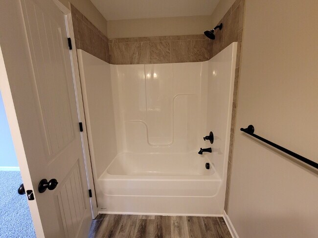 Building Photo - 231A SMITHSON LANE