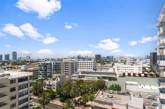 Building Photo - 100 Lincoln Rd