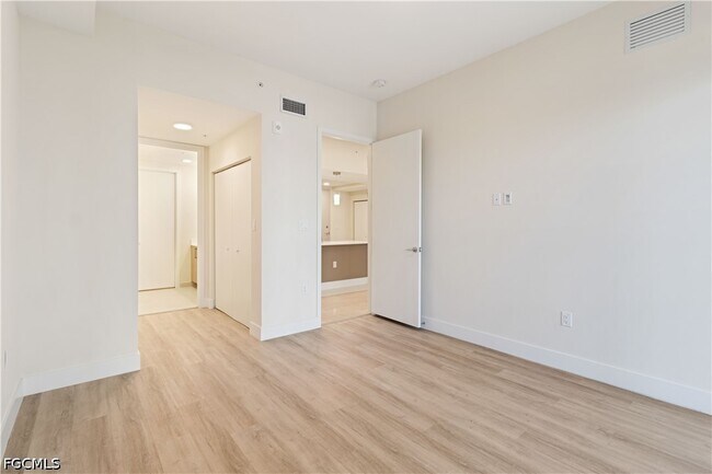 Building Photo - 26600 Rosewood Pointe Dr