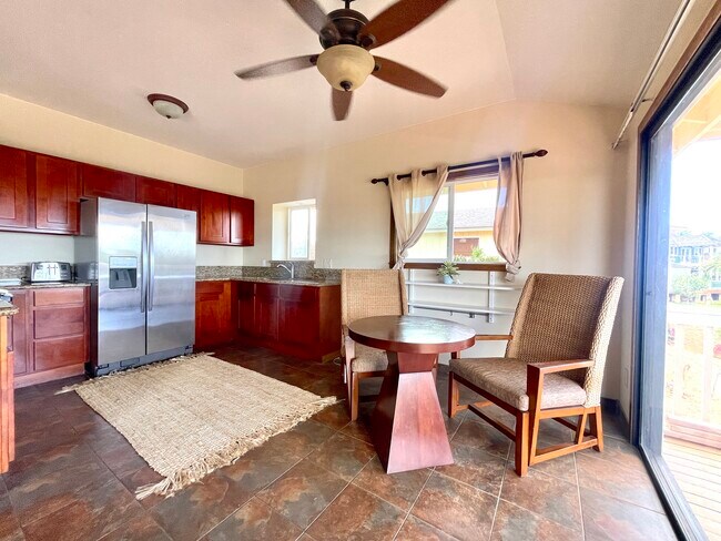 Building Photo - 5146 Lawai Rd