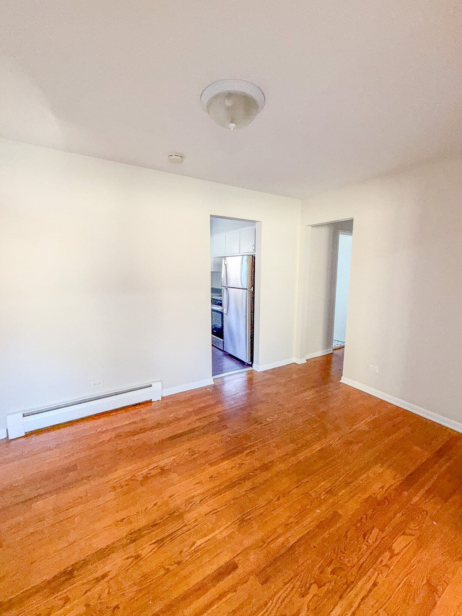 Building Photo - 9012 Lamon Ave