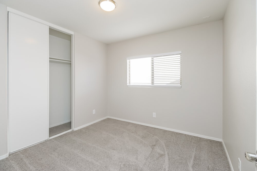 Building Photo - 11517 W Charter Oak Rd