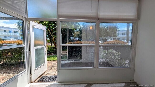 Building Photo - 2929 SE Ocean Blvd