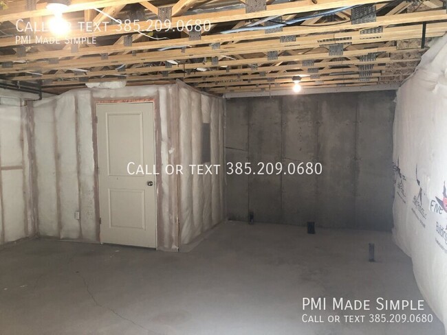 Building Photo - Coming Soon! Spacious 3-Bedroom Townhome i...