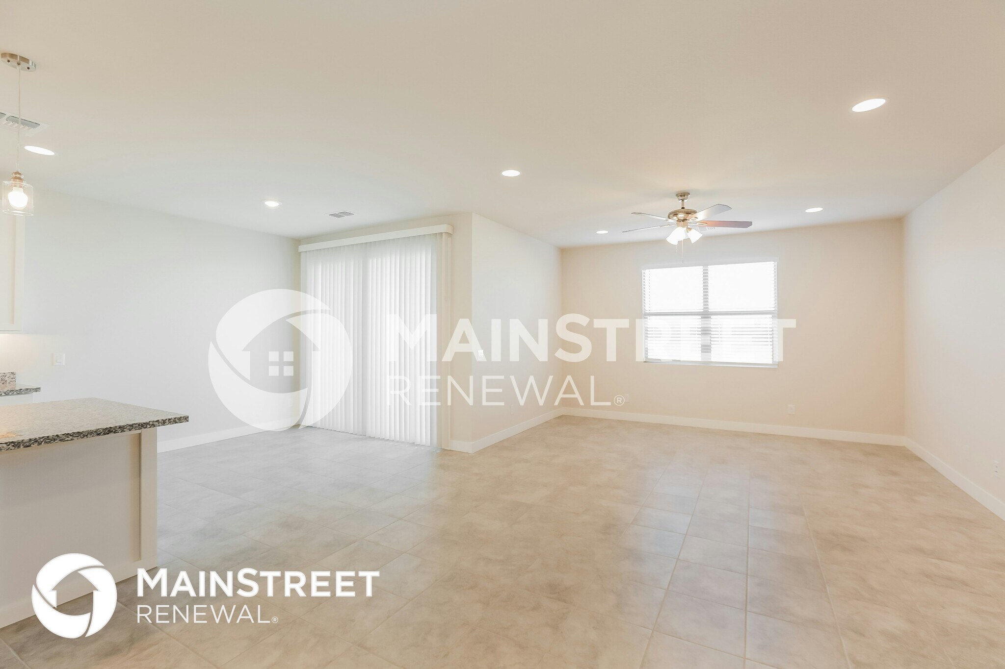 Building Photo - 8708 S 69th Dr